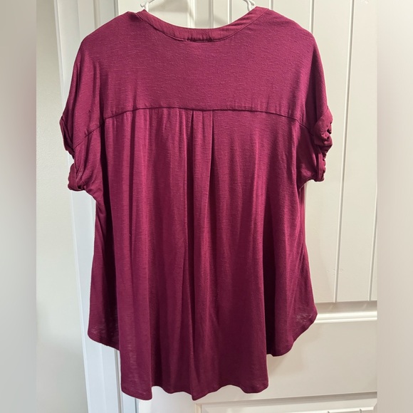 Universal Thread Button-Up Top - Picture 2 of 3